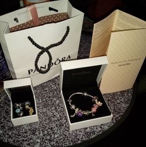 Name brand women's bracelet